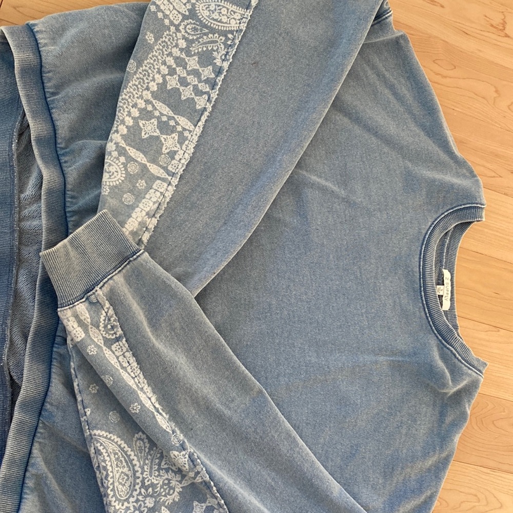 Z Supply cropped blue crew neck